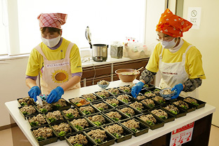 「このまち思い えがお食堂」11月の様子